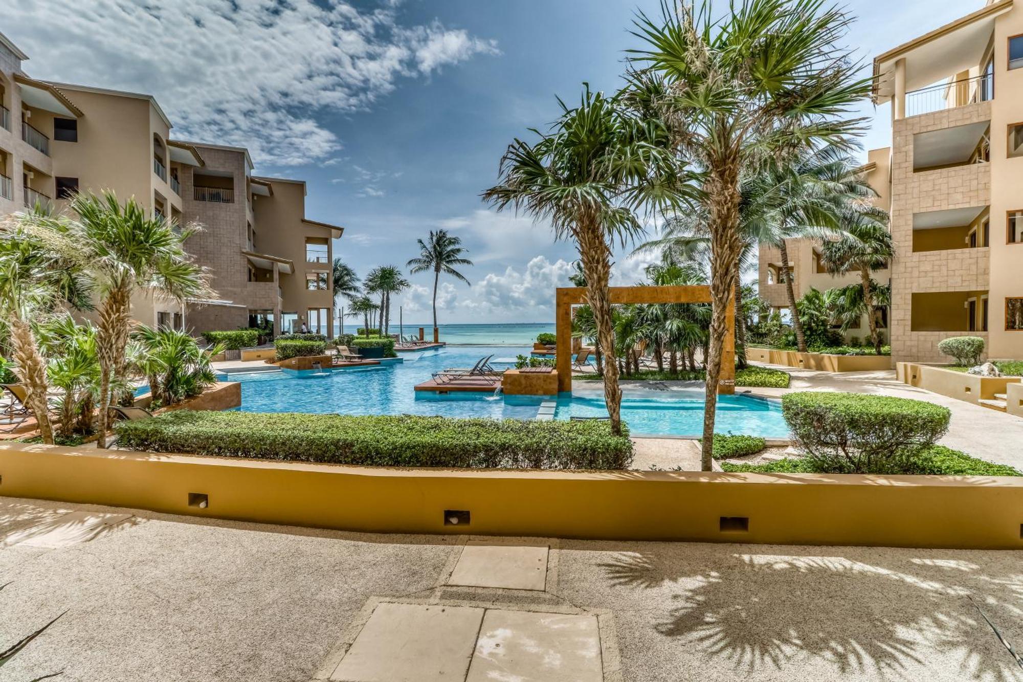 Residences El Faro, Surf 201 Playa del Carmen Bagian luar foto