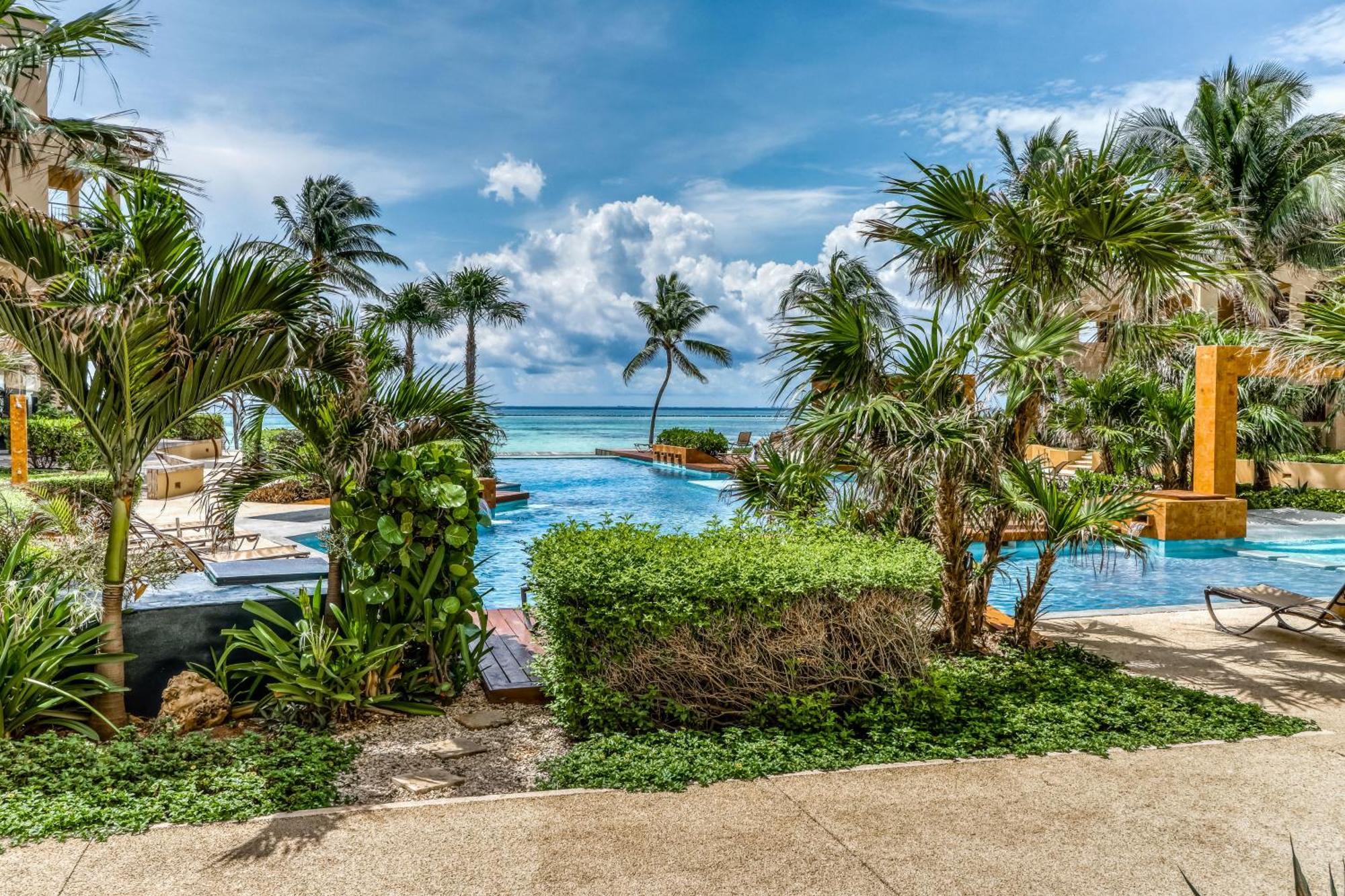 Residences El Faro, Surf 201 Playa del Carmen Bagian luar foto